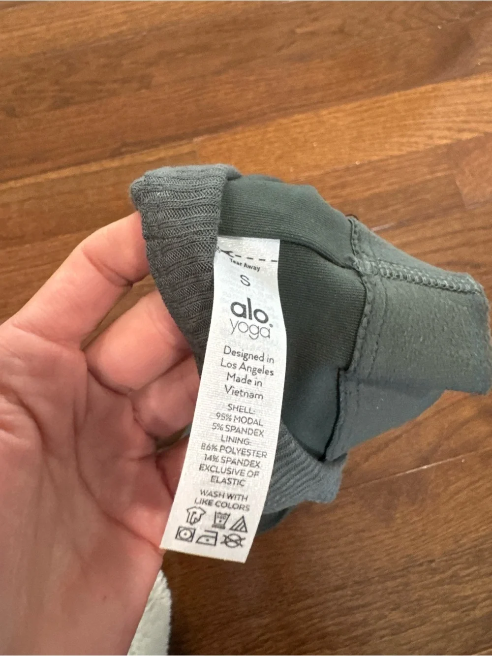 ALO Yoga ribbed scoop